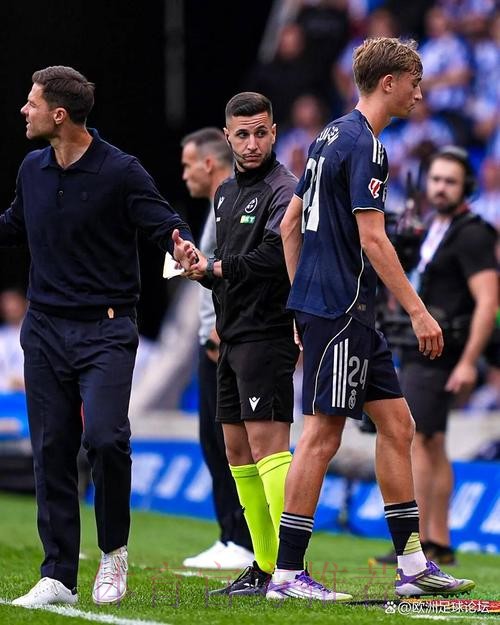 西媒:马竞向欧足联投诉皇马球员不当行为 西媒:马竞向欧足联投诉皇马球员不当行为